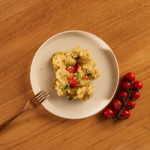 KALKOENBALLETJES IN INDISCHE CURRYSAUS